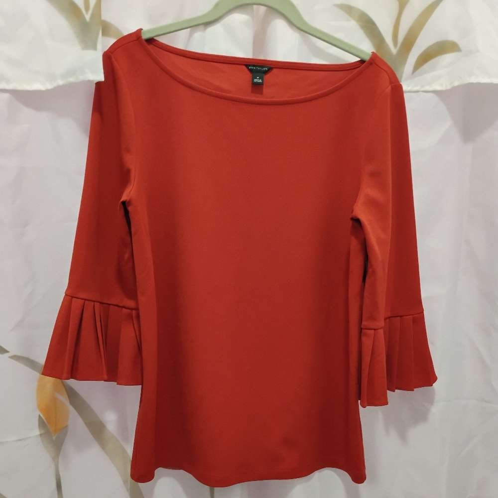 ANN TAYLOR women's Top with Flared Sleeves Size M